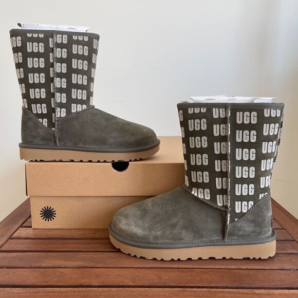 UGG Classic Short II UGG Graphic Boots SLA USA Women Size 7/UK 5/EU 38 - Picture 4 of 13